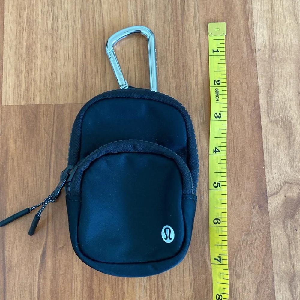 ❤️ Lululemon Nano Clip-on Backpack Black NWOT